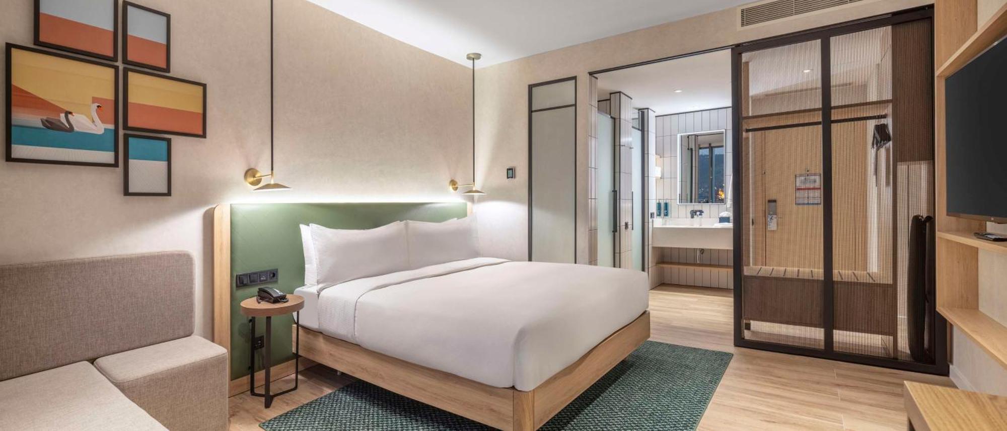 Hilton Garden Inn Tbilisi Riverview Екстериор снимка