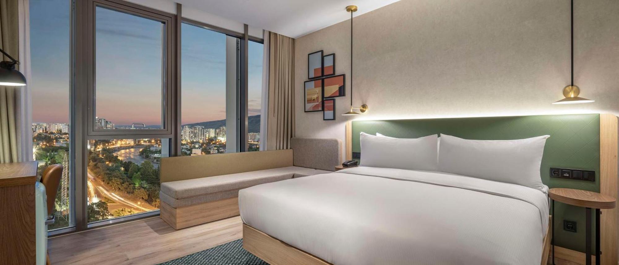 Hilton Garden Inn Tbilisi Riverview Екстериор снимка