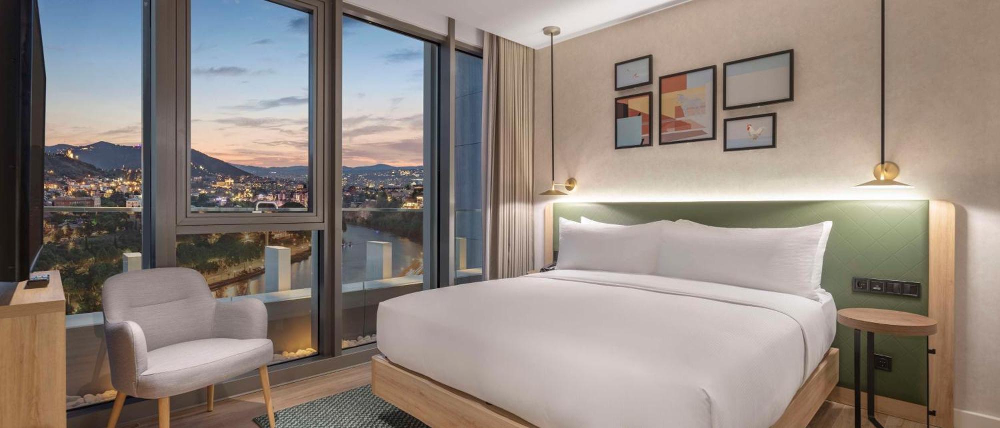 Hilton Garden Inn Tbilisi Riverview Екстериор снимка