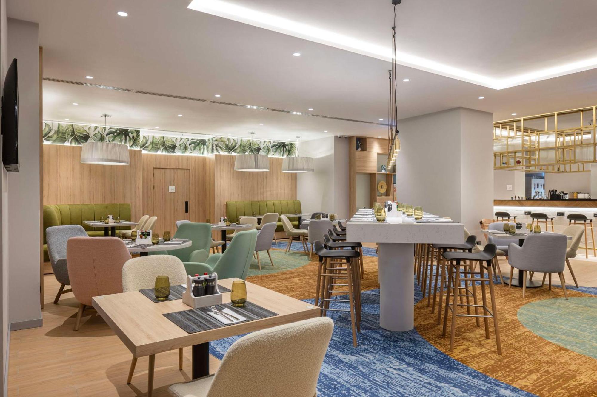 Hilton Garden Inn Tbilisi Riverview Екстериор снимка